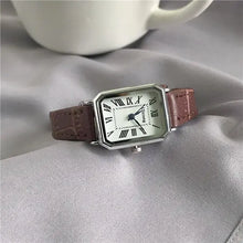 Load image into Gallery viewer, Retro Women&#39;s Classic Quartz Leather Watches
