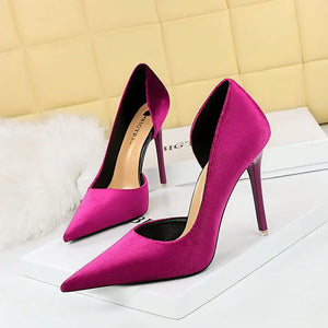 Blk Swann Stiletto Heel