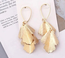 Load image into Gallery viewer, Bell Leaf Earrings
