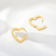 Load image into Gallery viewer, Elia Heart Earrings
