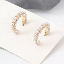 Load image into Gallery viewer, Eleanor Pearl Hoop Earrings
