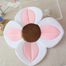 Load image into Gallery viewer, Blossoming Flower Baby Bathtub Mat
