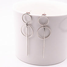 Load image into Gallery viewer, Women&#39;s Fashion Earrings
