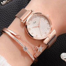 Load image into Gallery viewer, Luxury Magnetic Quartz Bracelet Watch Set
