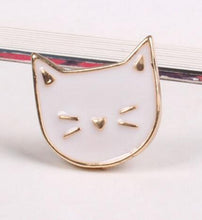 Load image into Gallery viewer, Cute Cartoon Brooch
