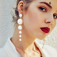 Load image into Gallery viewer, Women&#39;s Fashion Earrings
