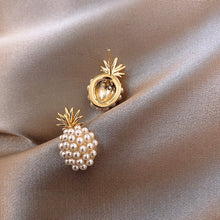 Load image into Gallery viewer, Pineapple Stud Earrings
