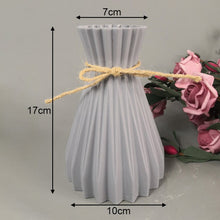 Load image into Gallery viewer, Modern Vases
