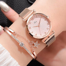 Load image into Gallery viewer, Luxury Magnetic Quartz Bracelet Watch Set
