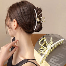 Load image into Gallery viewer, Hair Claw Crystal Pearl Clip
