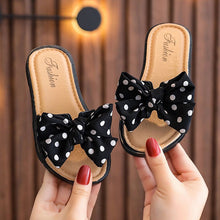 Load image into Gallery viewer, Kid&#39;s Bow Tie Flip Flops
