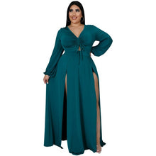 Load image into Gallery viewer, Plus Size Women&#39;s Long Sleeve Dress
