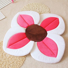 Load image into Gallery viewer, Blossoming Flower Baby Bathtub Mat
